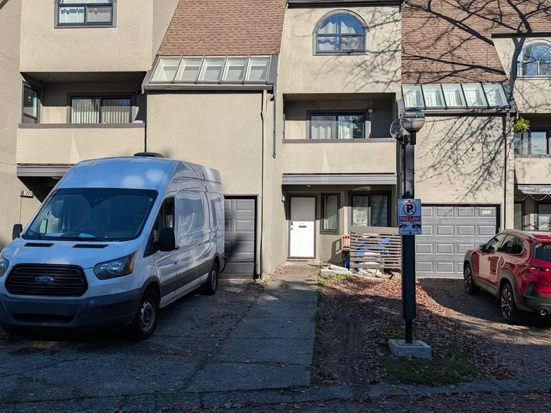 8557 WOODRIDGE PLACE - photo 3 of 6