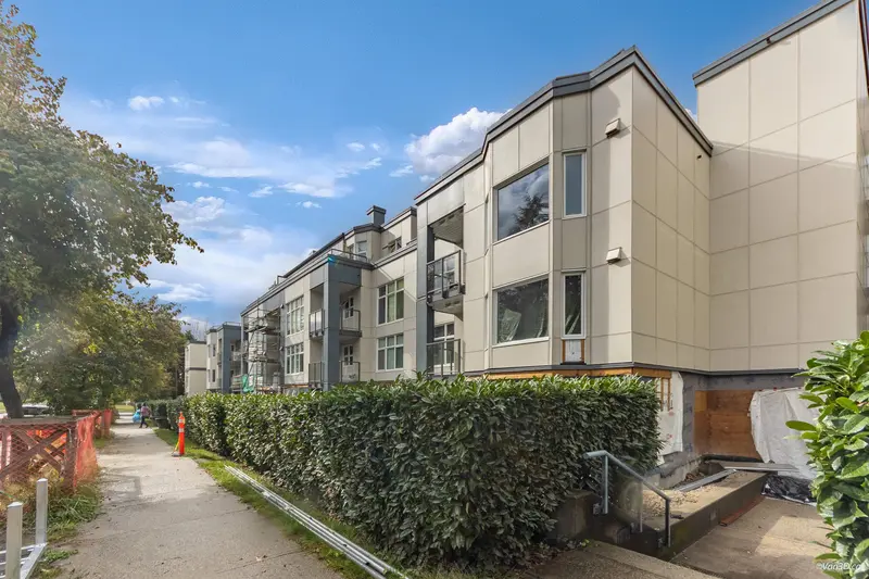 107 2533 PENTICTON STREET - photo 3 of 24