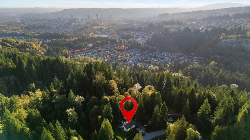 3278 COY AVENUE - photo 4 of 18