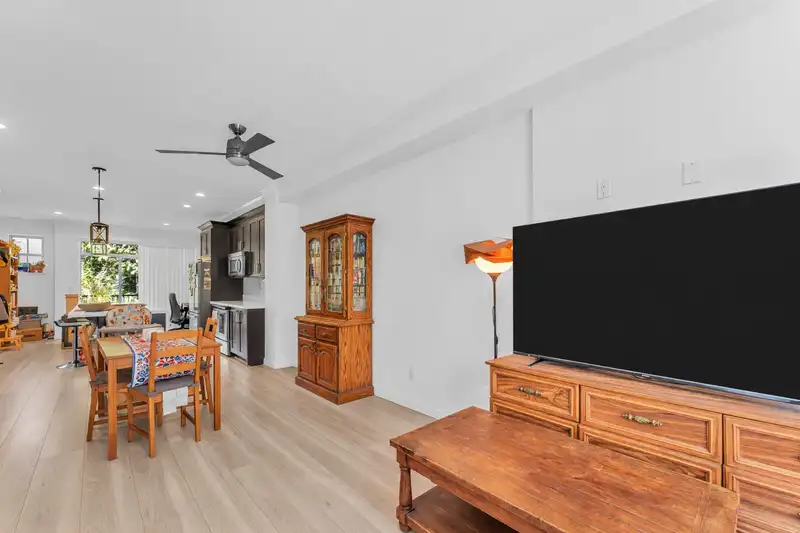 15 2845 156 STREET - photo 4 of 19