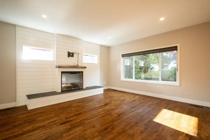 1858 DEEP COVE ROAD - photo 4 of 29