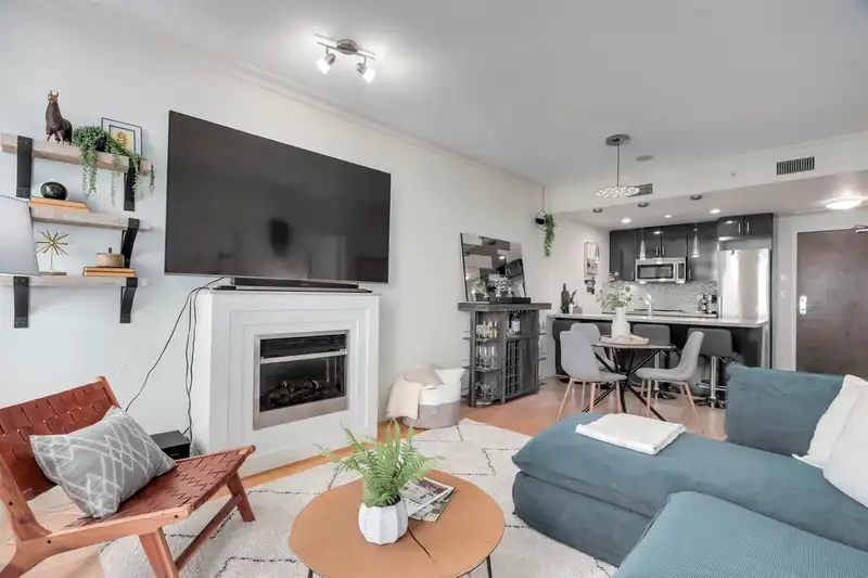 903 162 VICTORY SHIP WAY - photo 2 of 32
