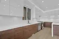 7532 205 STREET - thumbnail 7