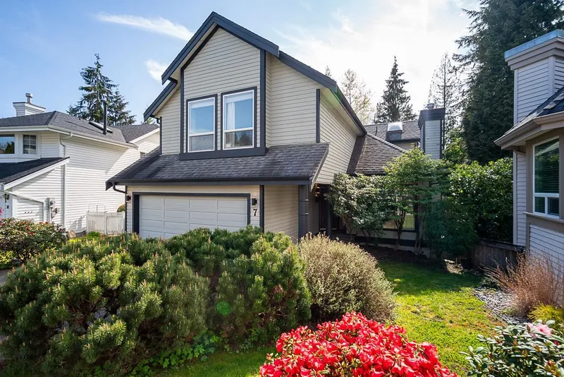 7 ASPEN COURT - photo 1 of 25