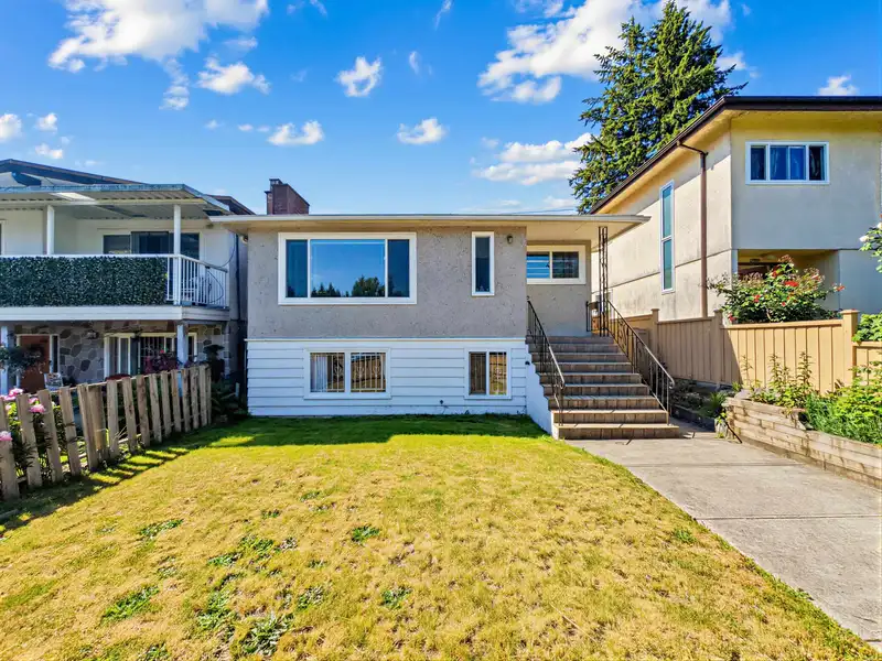 2514 E 27TH AVENUE - photo 1 of 30
