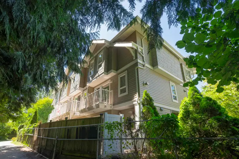 17 8968 208 STREET - photo 3 of 40