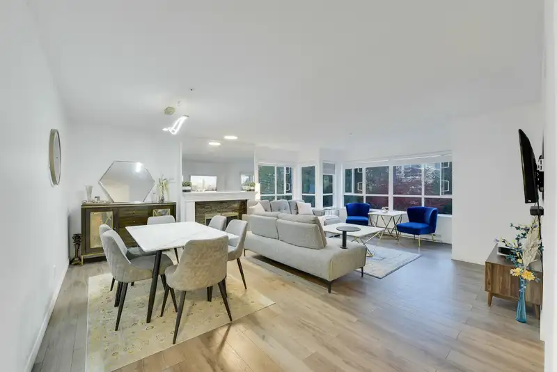 205 15375 17 AVENUE - photo 1 of 29