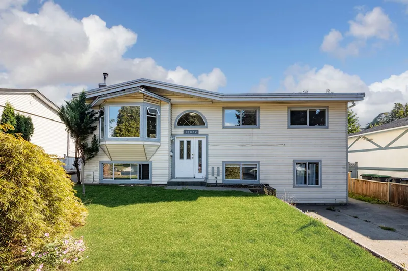 15032 SWALLOW DRIVE - photo 3 of 25