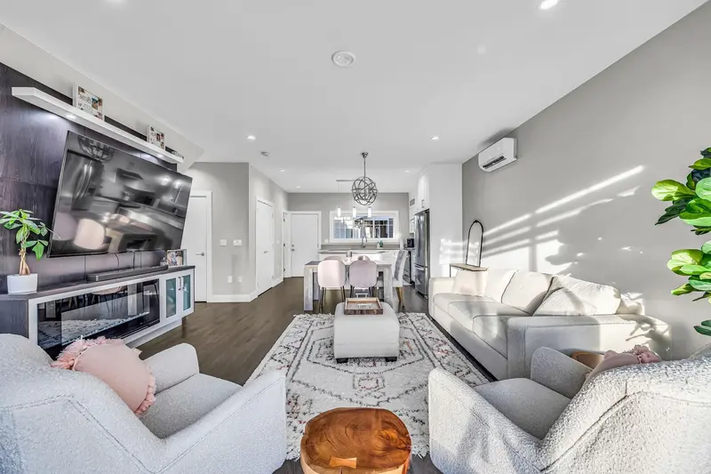 19 19483 74 AVENUE - photo 4 of 25