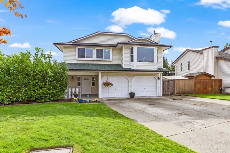 24816 118B AVENUE - photo 1 of 39