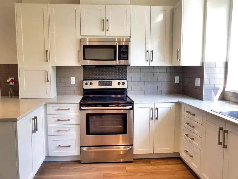 61 19477 72A AVENUE - photo 4 of 21