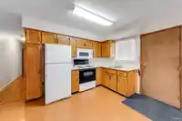 7769 10TH AVENUE - thumbnail 24