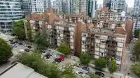 304 1330 BURRARD STREET - thumbnail 3