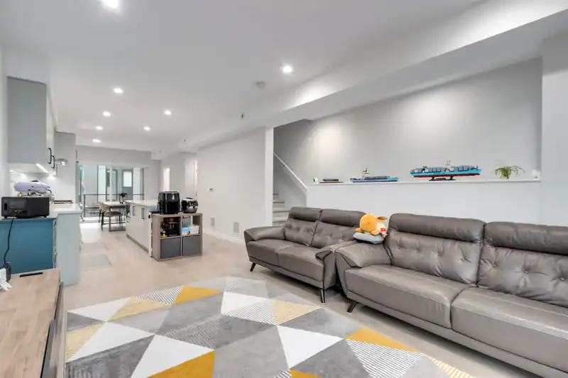3 50 SEAVIEW DRIVE - photo 4 of 30