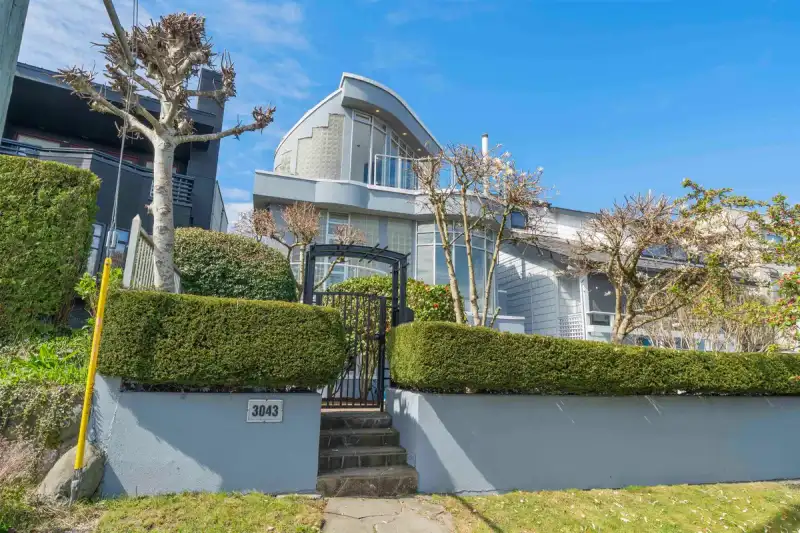 3043 ALMA STREET - photo 1 of 32