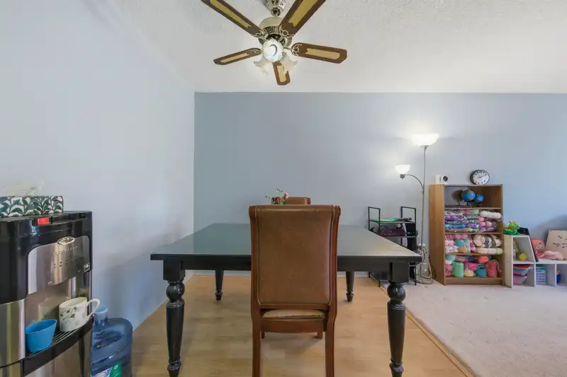 801 6689 WILLINGDON AVENUE - photo 3 of 21