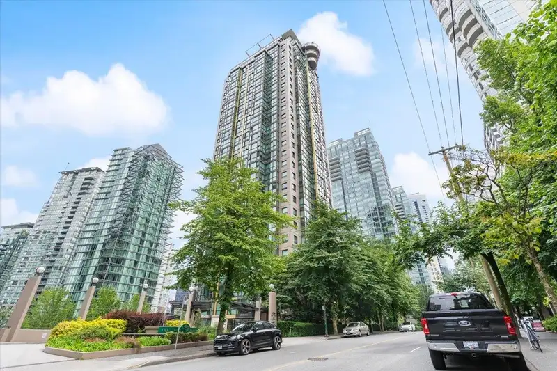 2605 1331 ALBERNI STREET - photo 1 of 23