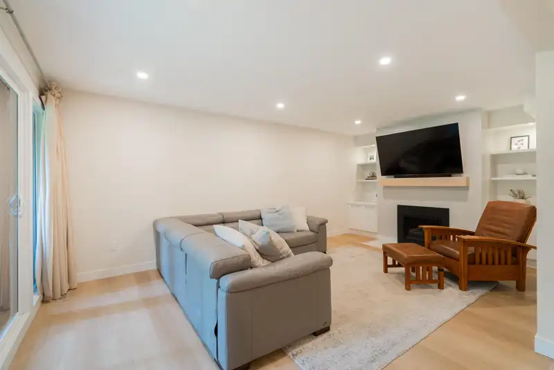 1139 HERITAGE BOULEVARD - photo 3 of 40