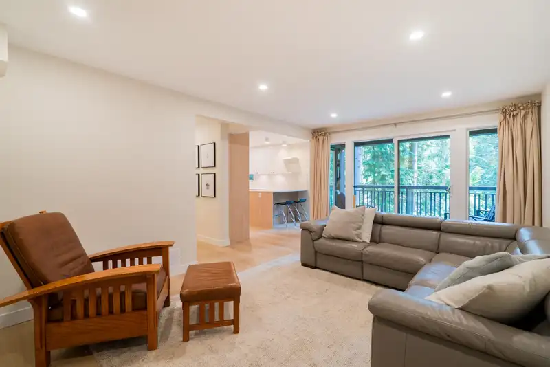 1139 HERITAGE BOULEVARD - photo 4 of 40