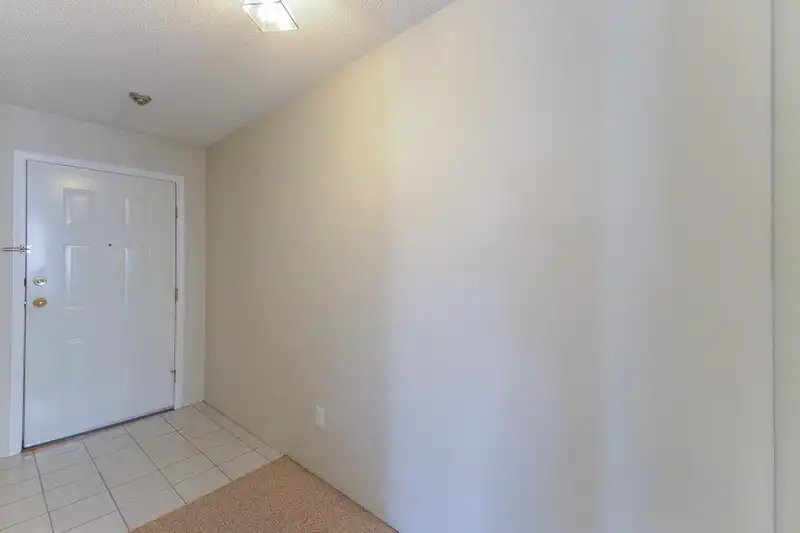 204 8700 WESTMINSTER HIGHWAY - photo 3 of 35