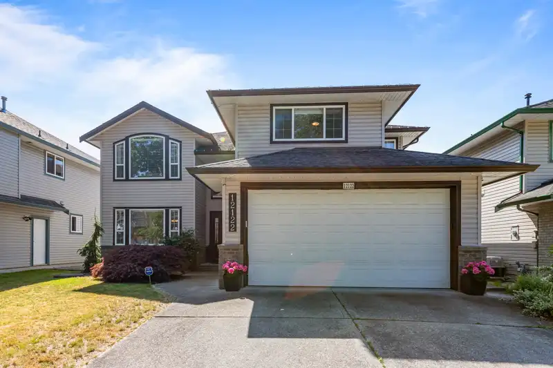 12122 238B STREET - photo 2 of 40