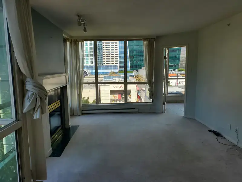 403 1111 HARO STREET - photo 3 of 21