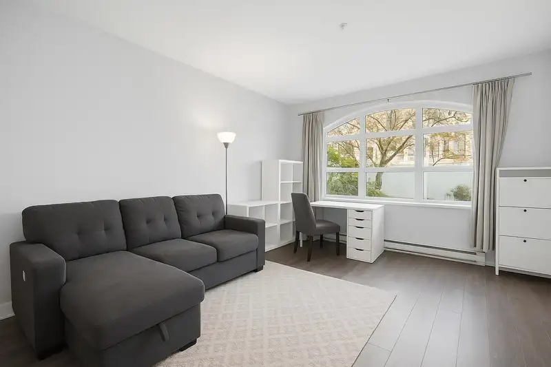 134 5888 DOVER CRESCENT - photo 2 of 21
