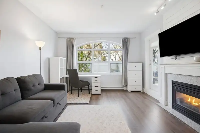 134 5888 DOVER CRESCENT - photo 3 of 21