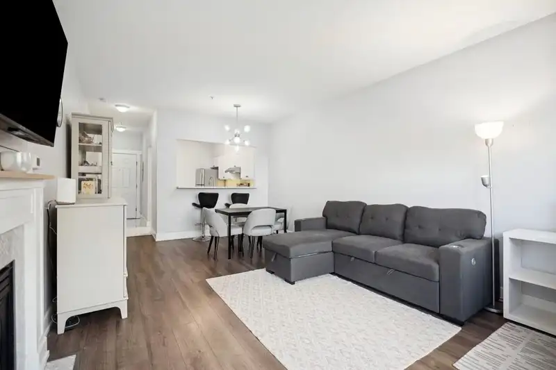 134 5888 DOVER CRESCENT - photo 4 of 21