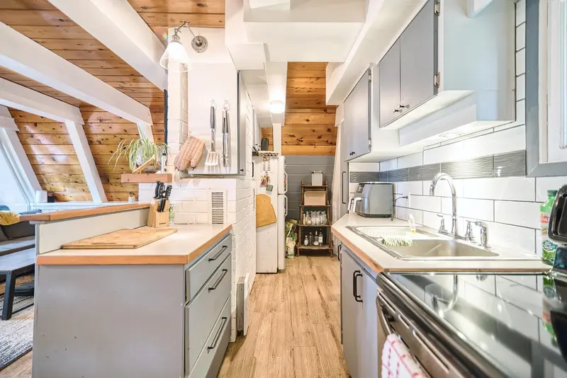 6582 SUNSHINE COAST HIGHWAY - photo 4 of 25