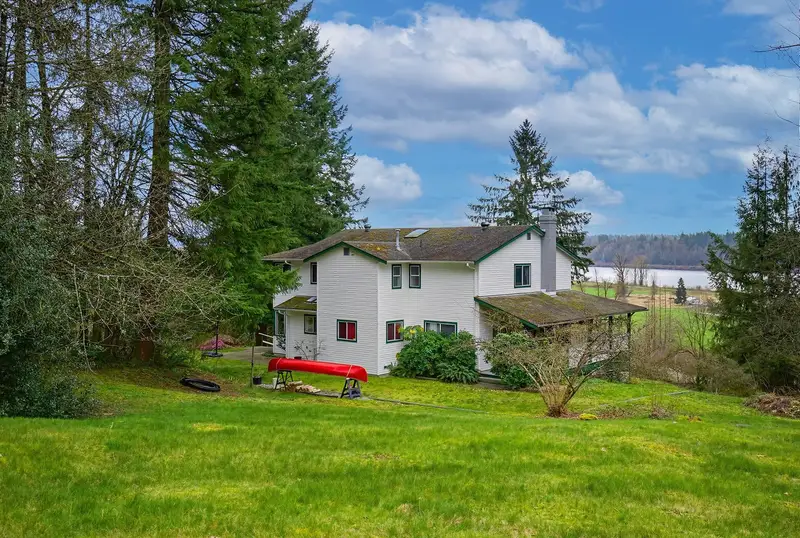 30199 SILVERDALE AVENUE - photo 1 of 25