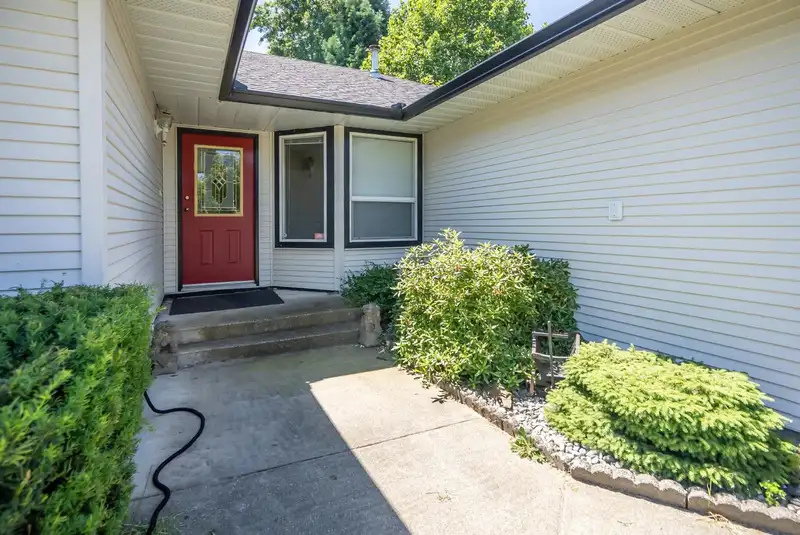 8258 WHARTON PLACE - photo 4 of 40