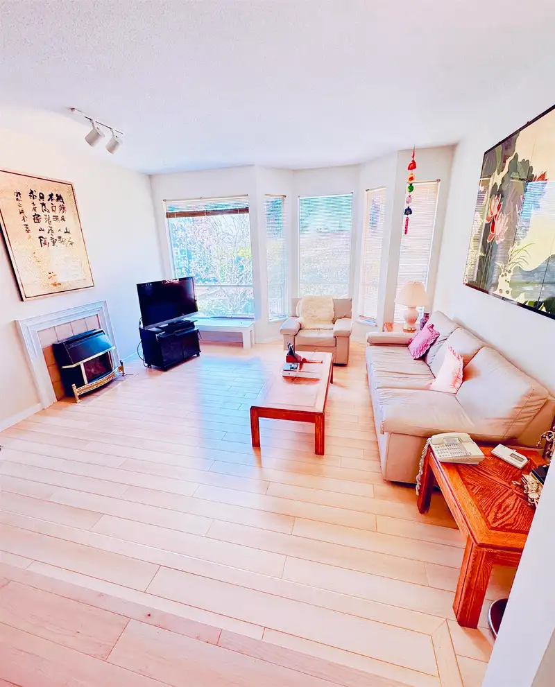 5 220 E KEITH ROAD - photo 1 of 12