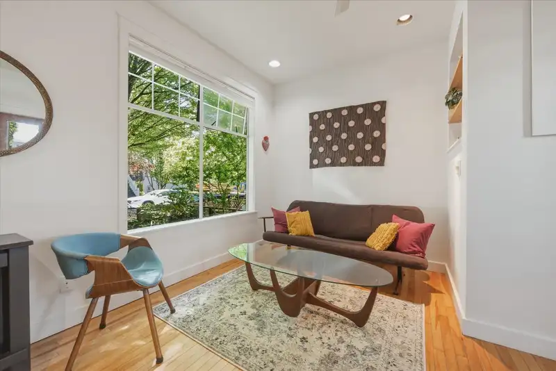 1239 E 22ND AVENUE - photo 2 of 37