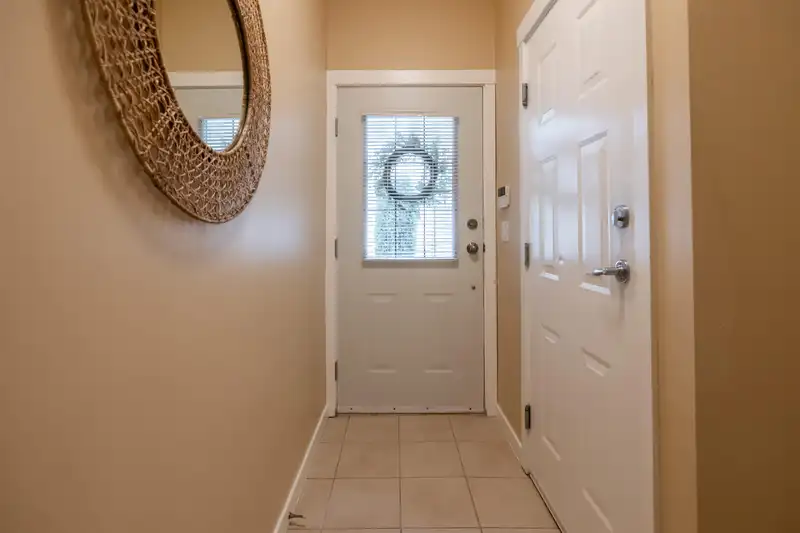 3 20350 68 AVENUE - photo 3 of 40