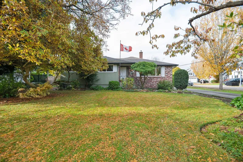 4421 SPANTON DRIVE - photo 3 of 25