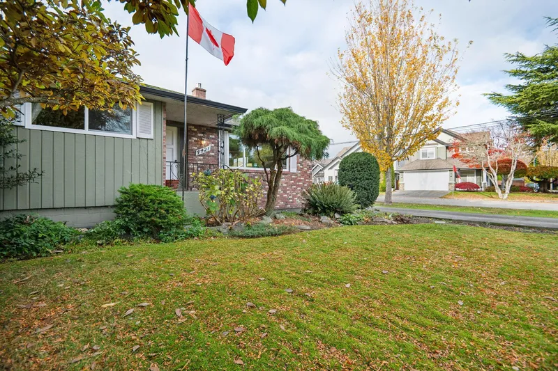 4421 SPANTON DRIVE - photo 4 of 25