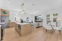 8221 111B STREET - thumbnail 13