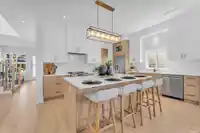 8221 111B STREET - thumbnail 10