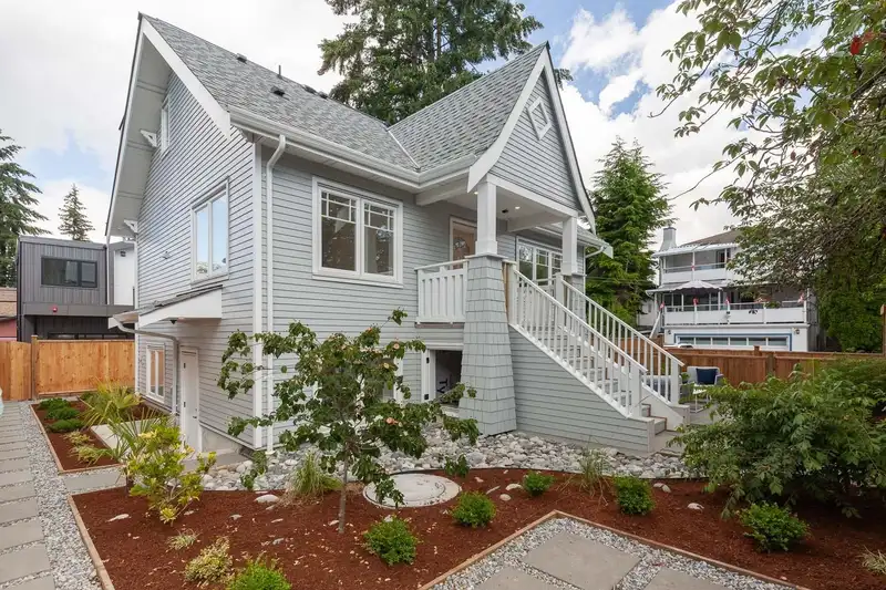 1557 E 21ST AVENUE - photo 1 of 30