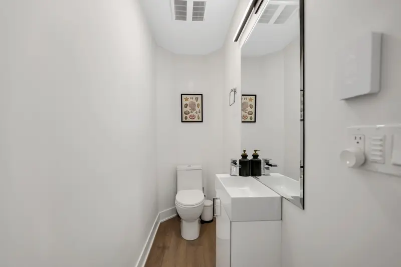 207 37808 THIRD AVENUE - photo 3 of 25