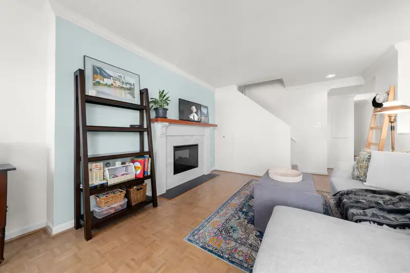 148 W 18TH STREET - photo 4 of 40