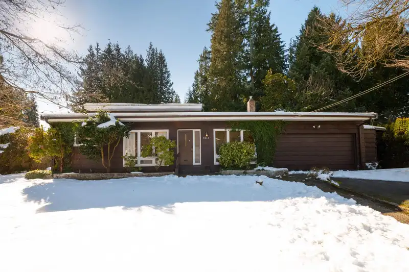 3213 BROOKRIDGE DRIVE - photo 1 of 39