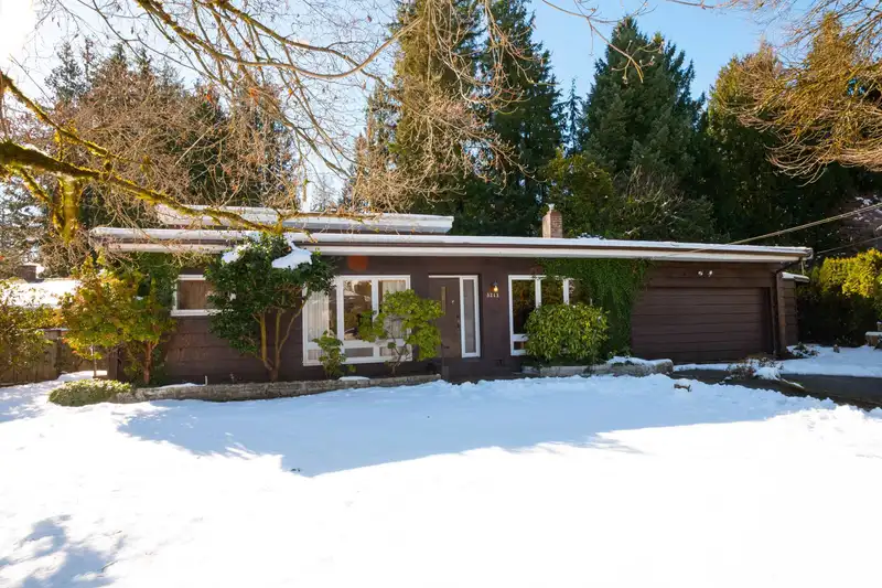 3213 BROOKRIDGE DRIVE - photo 2 of 39