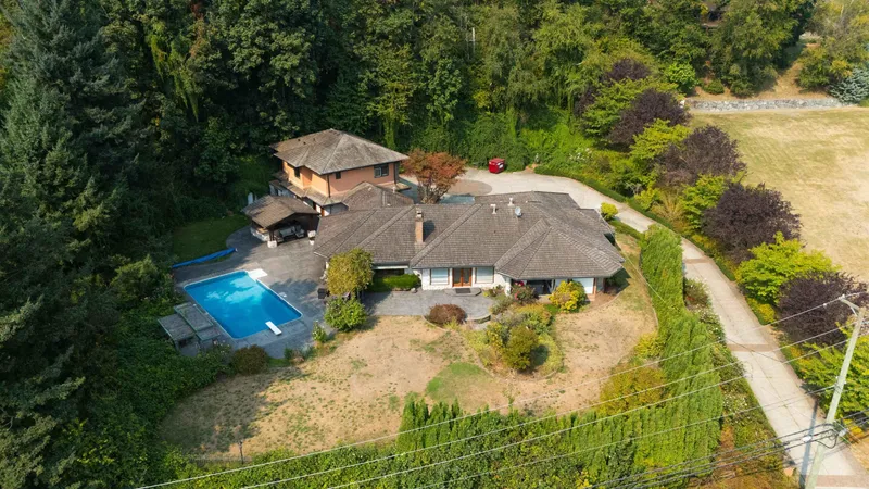 35893 OLD YALE ROAD - photo 4 of 10