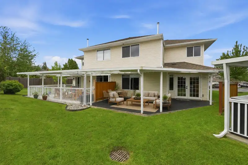 115 21928 48 AVENUE - photo 2 of 29