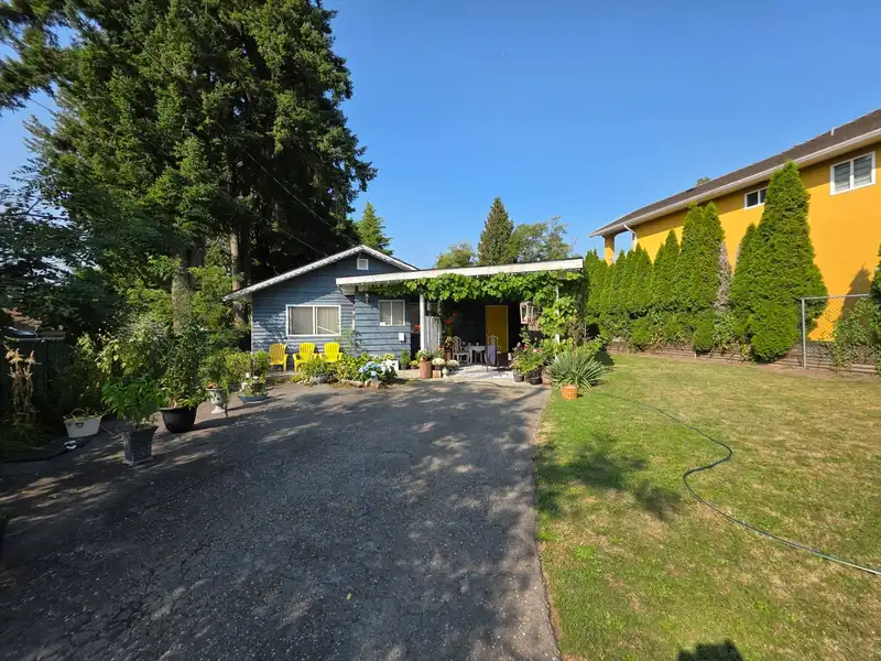 13075 OLD YALE ROAD - photo 1 of 12