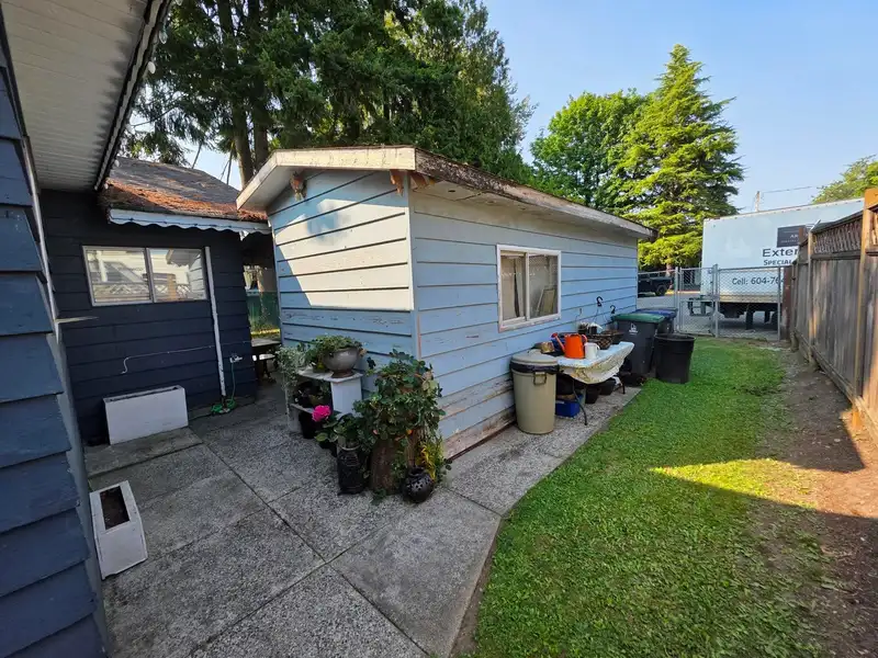 13075 OLD YALE ROAD - photo 3 of 12