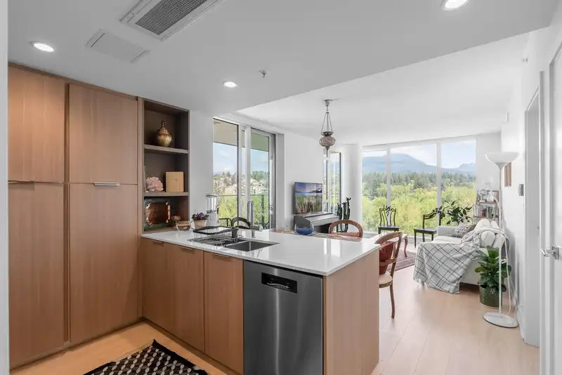 1307 1471 HUNTER STREET - photo 3 of 37