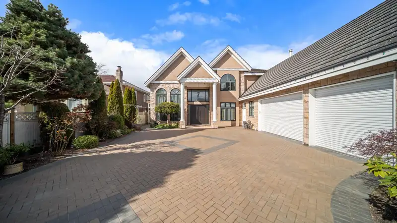 8651 PIGOTT ROAD - photo 2 of 40
